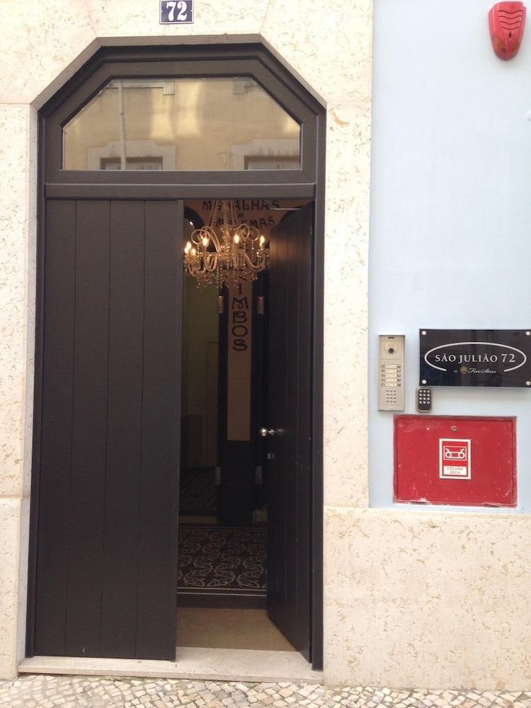 Lisbon Five Stars Apartments Sao Juliao 72 Bagian luar foto